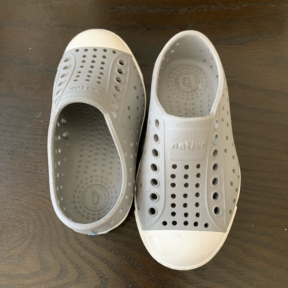Native Jefferson kids size 8